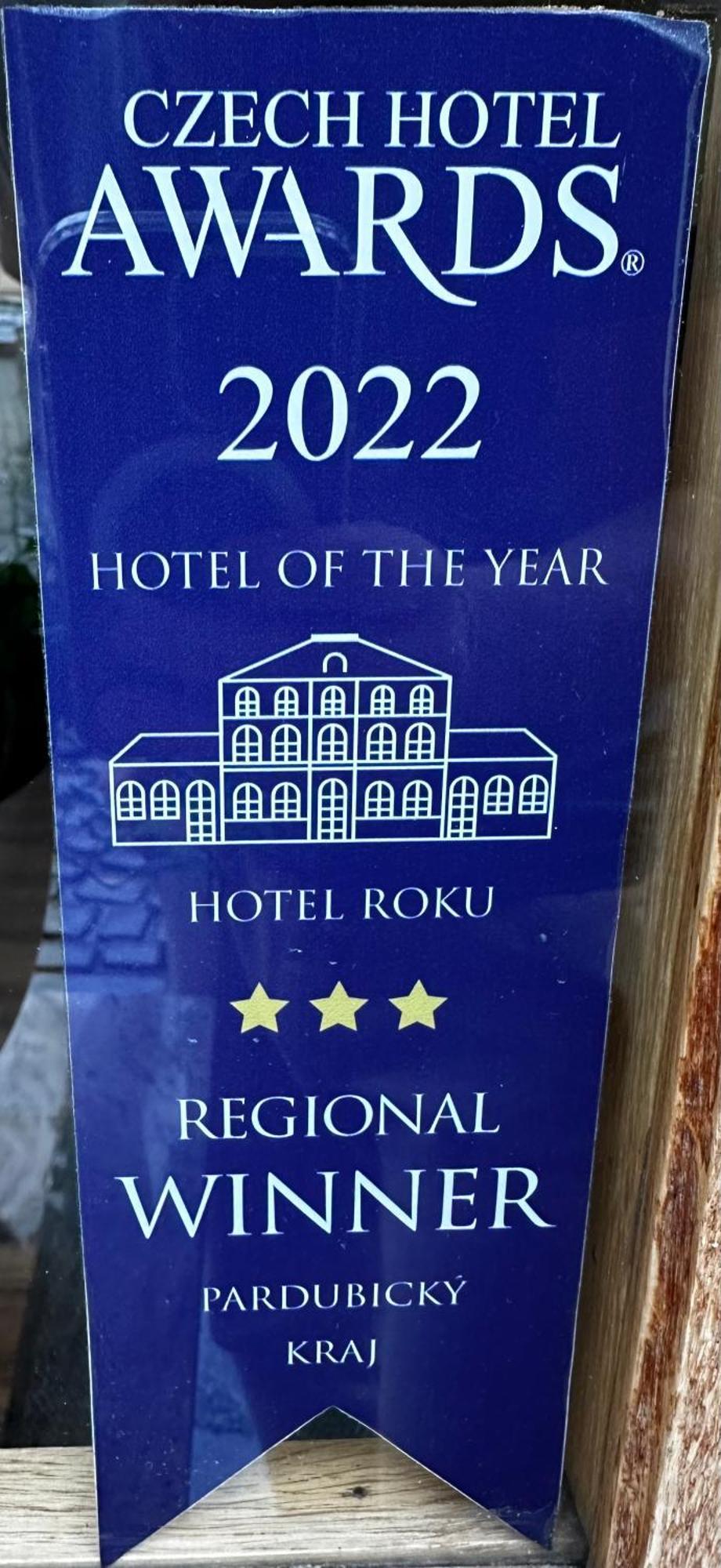 Hotel 100 Pardubice Zewnętrze zdjęcie