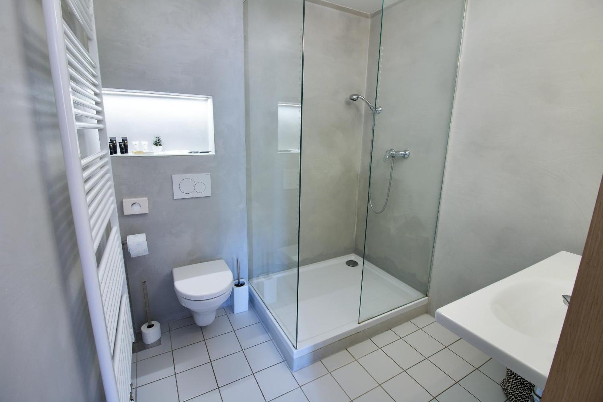 Hotel 100 Pardubice Zewnętrze zdjęcie