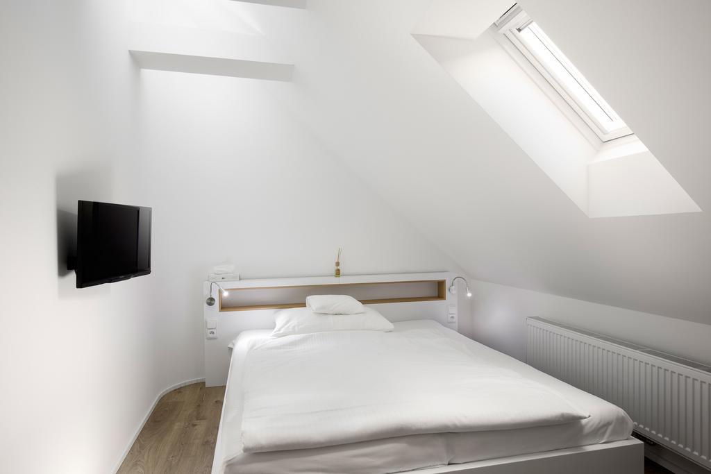 Hotel 100 Pardubice Zewnętrze zdjęcie