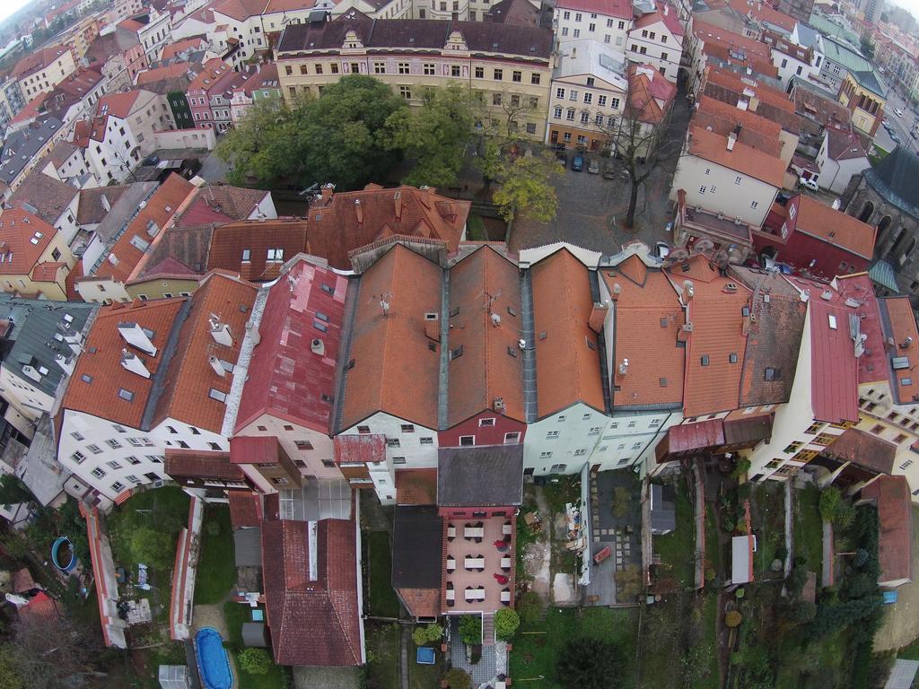 Hotel 100 Pardubice Zewnętrze zdjęcie