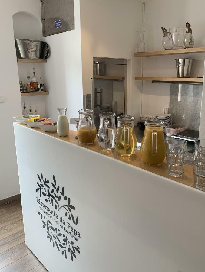 Hotel 100 Pardubice Zewnętrze zdjęcie